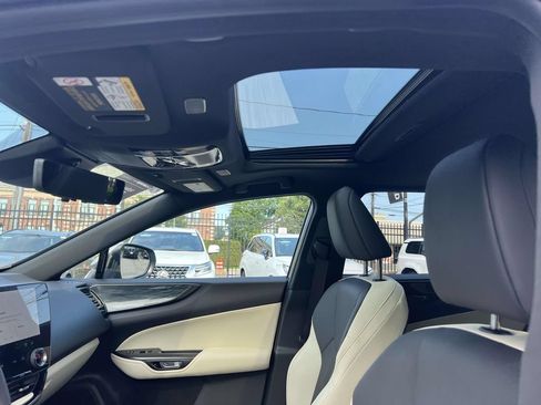 Used 2024 Lexus NX 350 AWD w/ Vision Package image 18