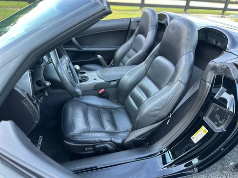 Used 2007 Chevrolet Corvette Convertible w/ Preferred Equipment Group RWD image 14
