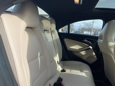 Used 2019 Mercedes-Benz CLA 250 4MATIC image 23