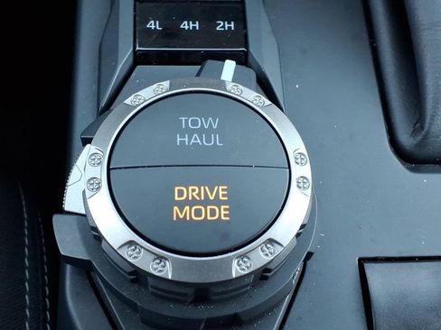 Used 2024 Toyota Tacoma TRD Sport w/ TRD Sport Upgrade Package image 12