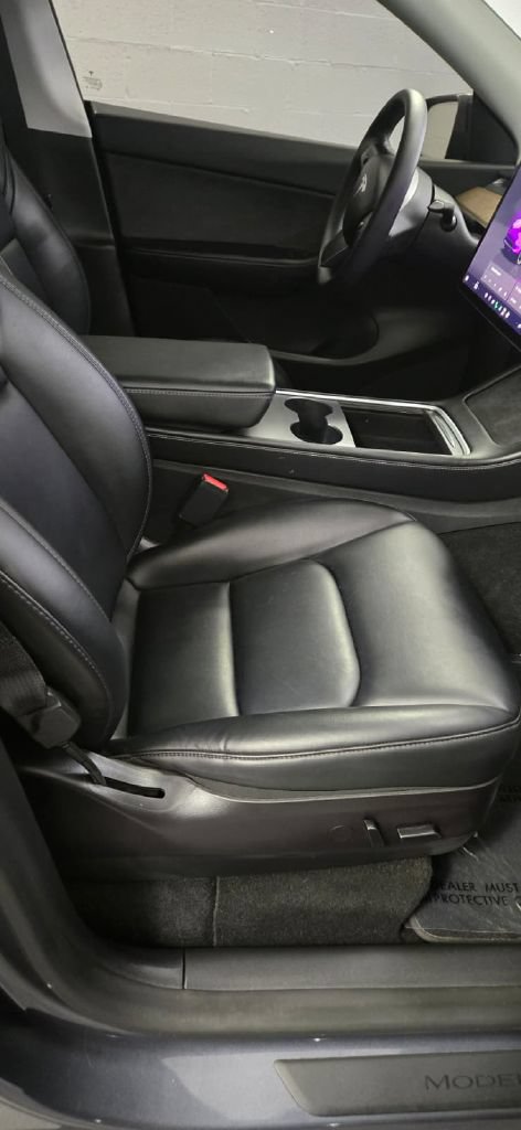 Used 2022 Tesla Model Y Long Range AWD/4WD image 10