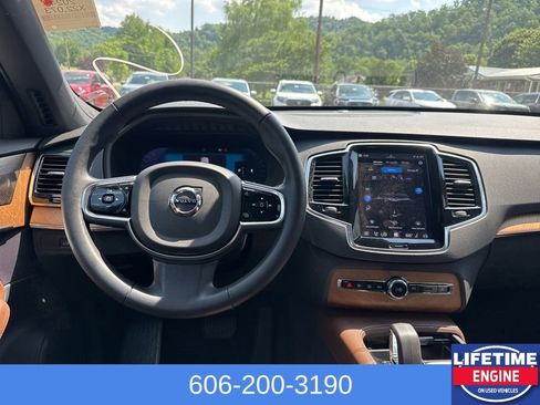 Used 2024 Volvo XC90 B6 Plus w/ Protection Package Premier AWD/4WD image 16