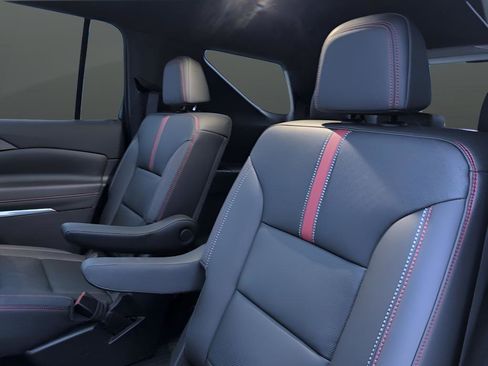 Certified 2025 Chevrolet Traverse RS w/ LPO, Floor Liner Package image 24