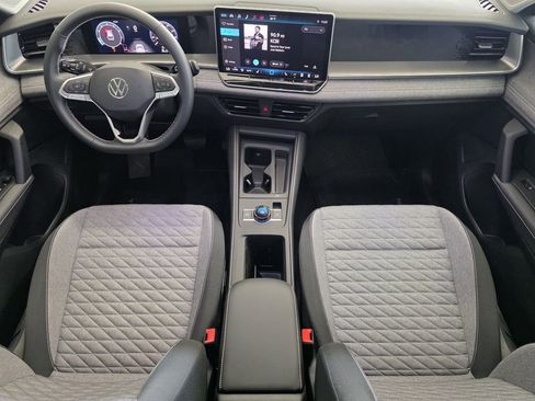 New 2026 Volkswagen Tiguan S FWD image 22