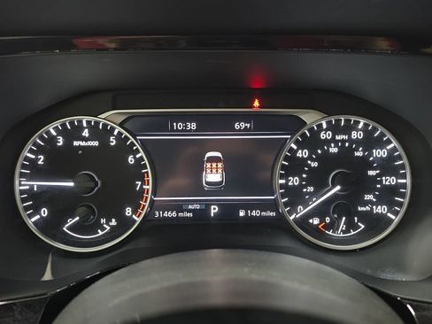 Used 2023 Nissan Pathfinder SL w/ Black Appearance Package AWD/4WD image 18