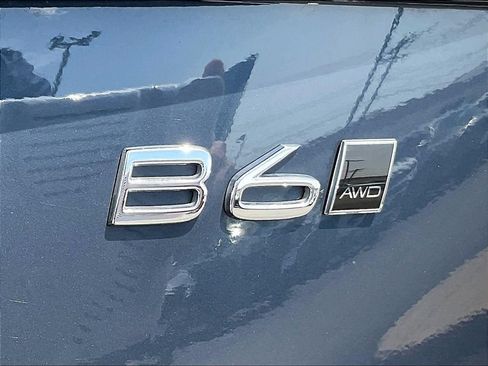 Used 2025 Volvo XC90 B6 Ultra w/ Protection Package Premier AWD/4WD image 25