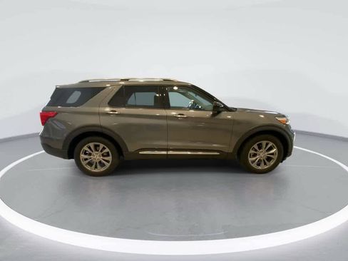 Used 2023 Ford Explorer Limited RWD image 9