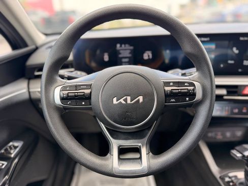 Used 2026 Kia K5 LXS FWD image 18