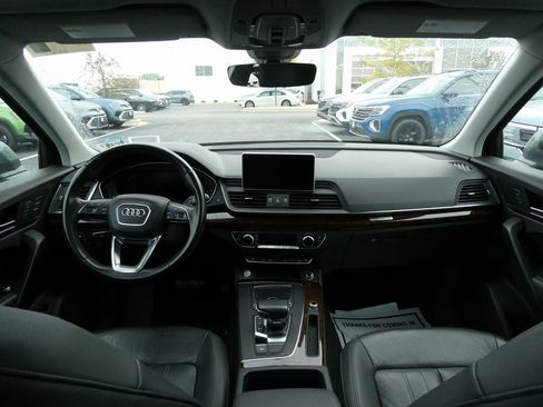 Used 2018 Audi Q5 2.0T Premium Plus w/ Premium Plus Package image 34
