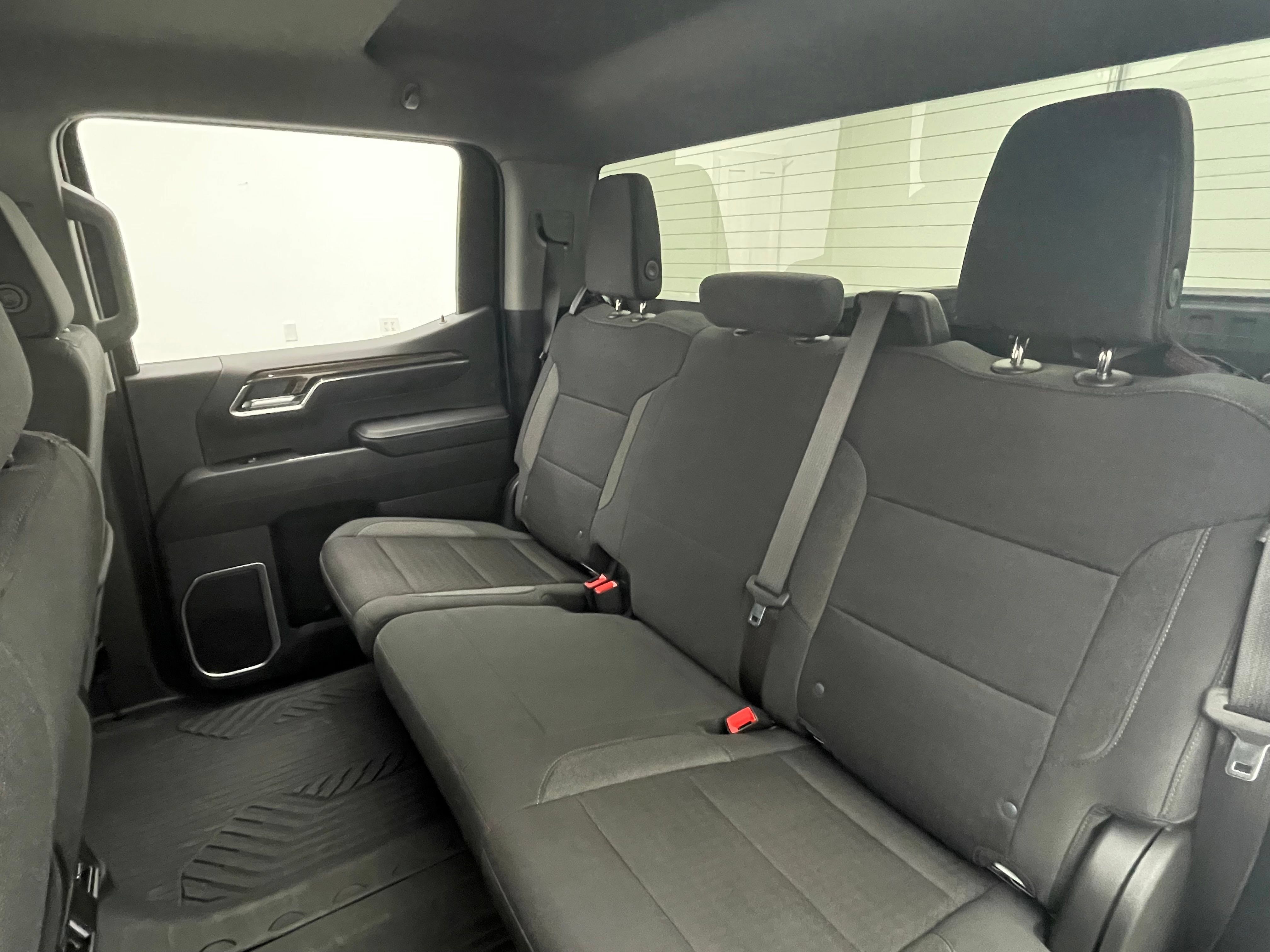Used 2024 Chevrolet Silverado 1500 RST AWD/4WD image 39