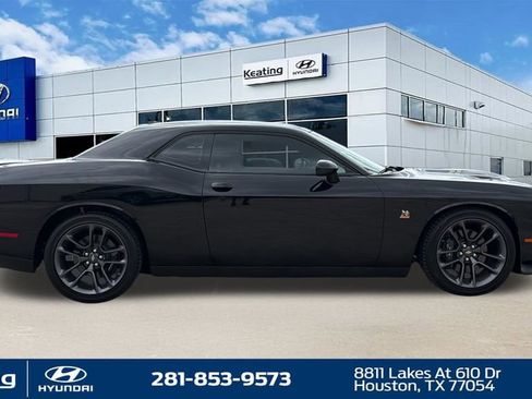 Used 2023 Dodge Challenger R/T Scat Pack RWD image 8