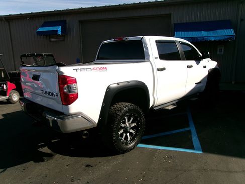 Used 2014 Toyota Tundra SR5 w/ TRD Off Road Package image 5