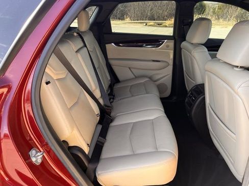 Used 2018 Cadillac XT5 Luxury w/ Driver Awareness Package image 30