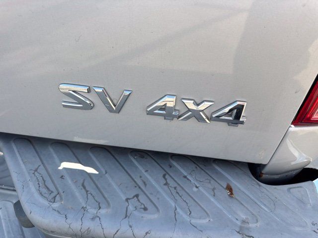 Used 2012 Nissan Frontier SV AWD/4WD image 13