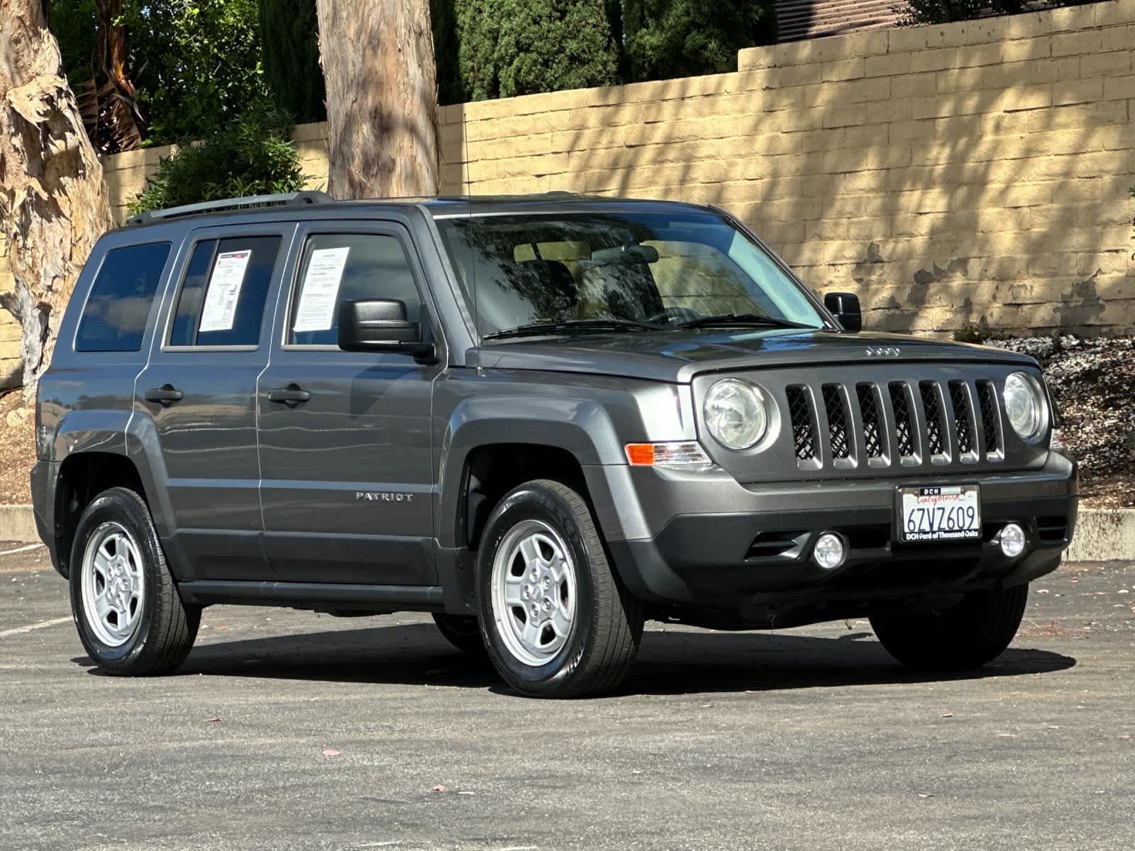 Used 2013 Jeep Patriot Sport FWD image 9