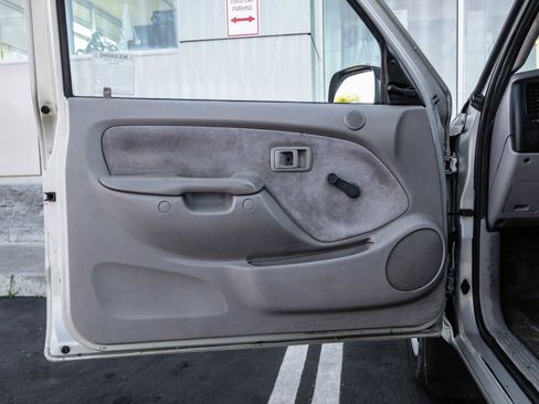 Used 2003 Toyota Tacoma 2WD Regular Cab image 20