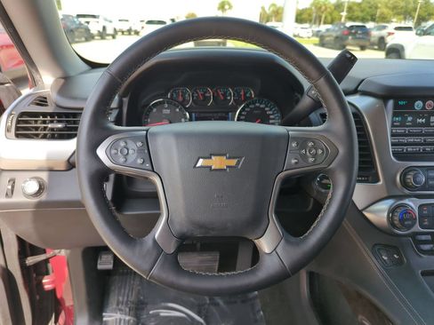 Used 2017 Chevrolet Tahoe LT w/ LT Signature Package RWD image 10
