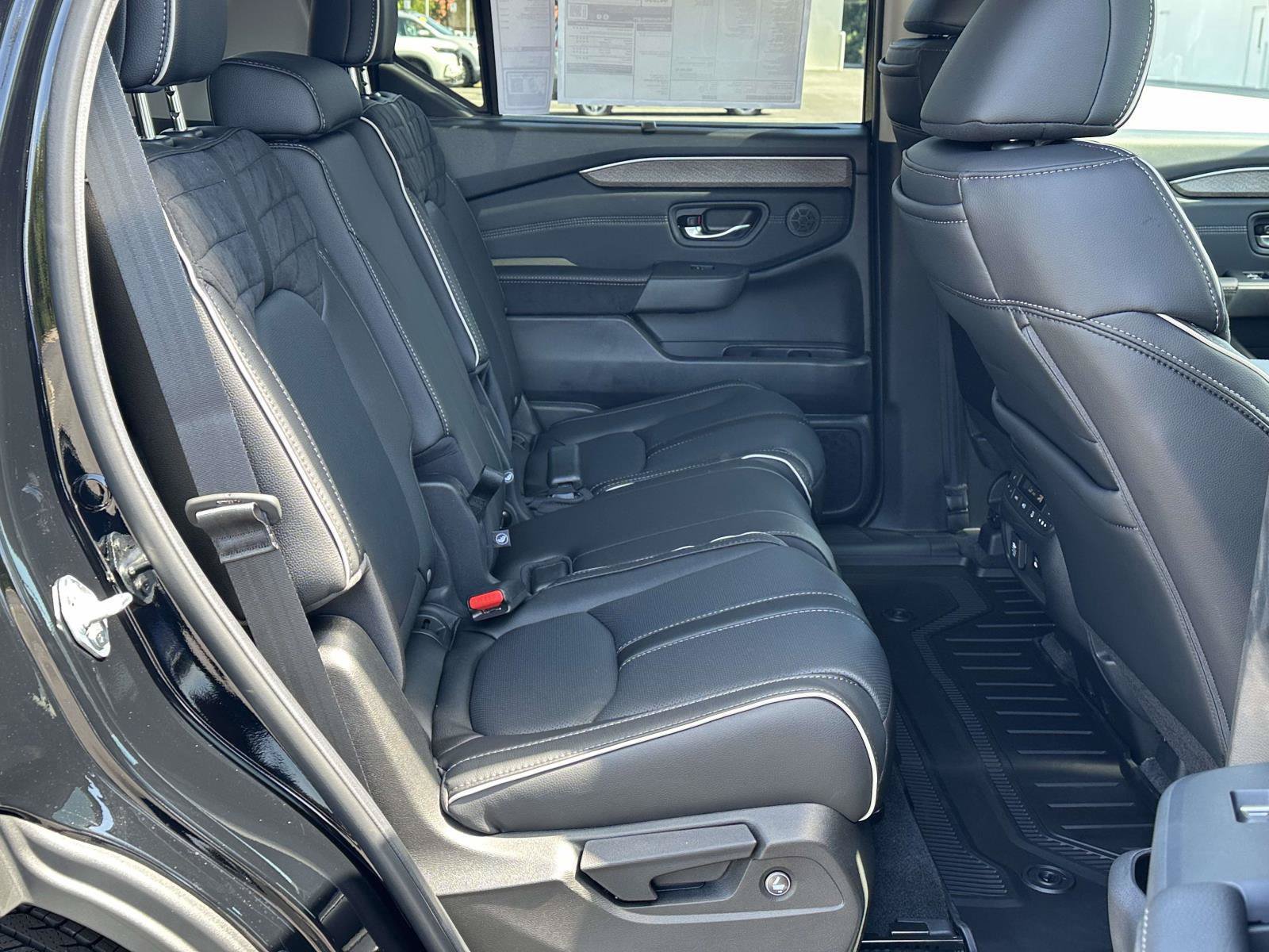 New 2026 Honda Pilot Elite image 7