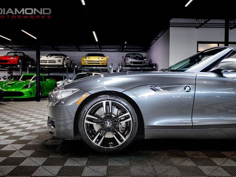 Used 2016 BMW Z4 sDrive35is RWD image 11