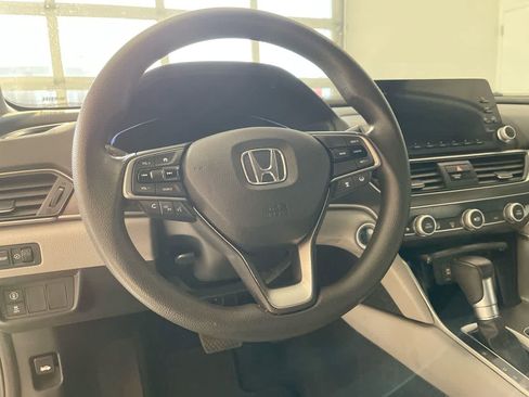 Used 2019 Honda Accord LX image 14