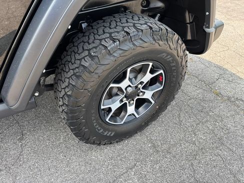 Used 2021 Jeep Wrangler Unlimited Rubicon AWD/4WD image 9