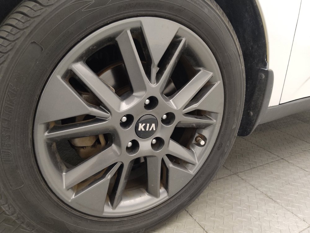 Used 2020 Kia Soul EX FWD image 31