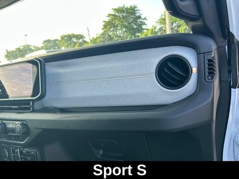 Used 2024 Jeep Wrangler Unlimited Sport AWD/4WD image 24