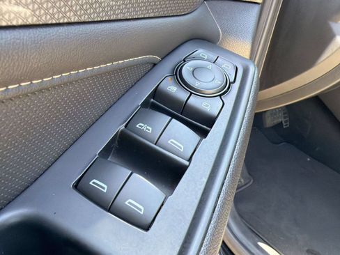 Used 2023 Chevrolet Traverse Premier w/ Redline Edition FWD image 30