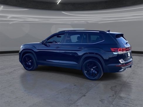 New 2026 Volkswagen Atlas SE image 4