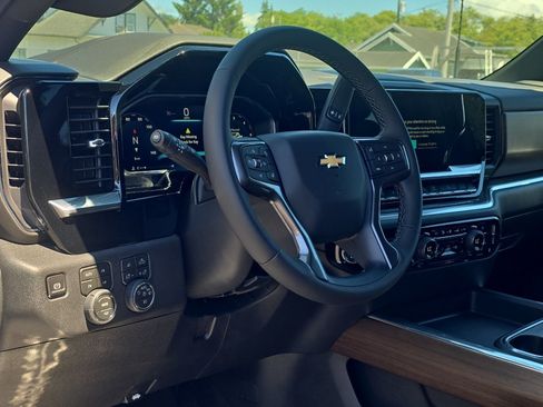 New 2026 Chevrolet Silverado 2500 High Country w/ Z71 Off-Road Package AWD/4WD image 13