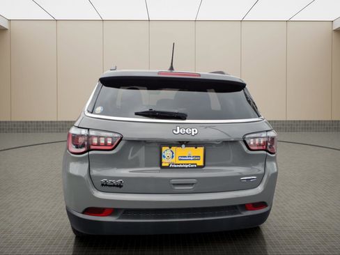 Used 2023 Jeep Compass Latitude image 9