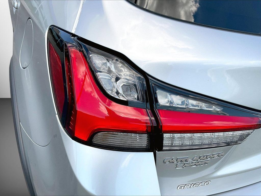 Used 2024 Mitsubishi Outlander Sport AWD image 23