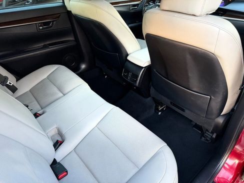 Used 2018 Lexus ES 350 w/ Premier Package image 23