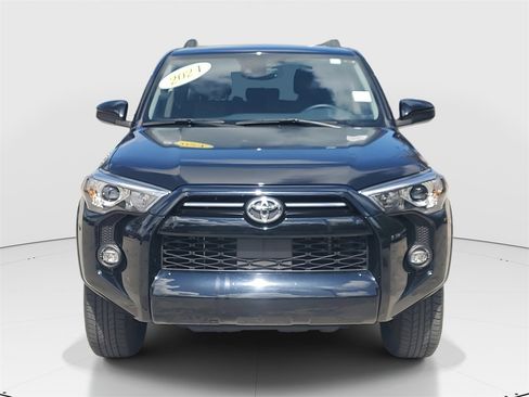 Used 2024 Toyota 4Runner SR5 image 2