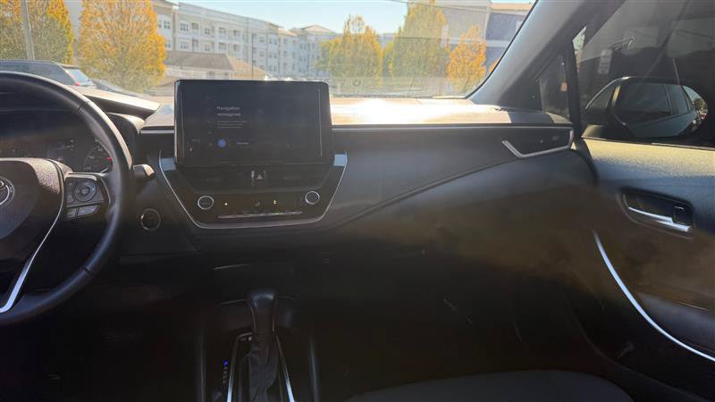 Used 2023 Toyota Corolla SE w/ SE Package FWD image 24