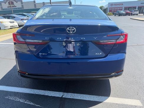 Used 2026 Toyota Camry XLE FWD image 6