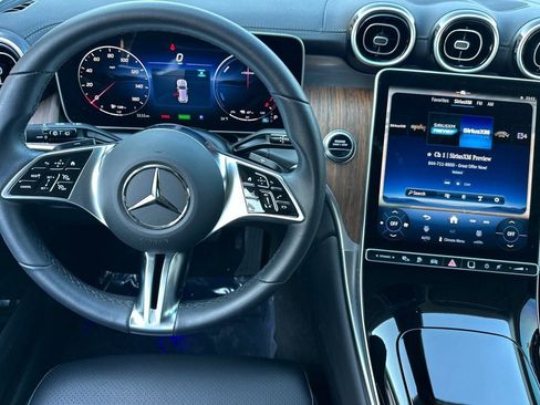 Used 2025 Mercedes-Benz GLC 350e 4MATIC image 28