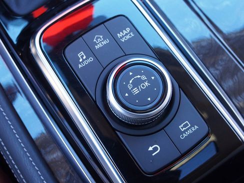 Used 2023 Nissan Armada Platinum w/ Captain's Chairs Package image 31