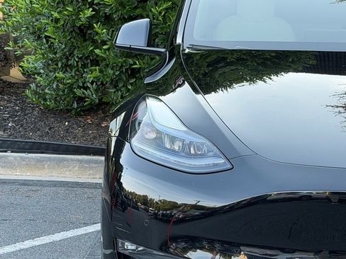 Used 2022 Tesla Model Y Performance AWD/4WD image 4