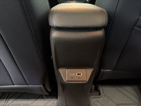 Used 2022 Chevrolet Bolt EUV Premier w/ Launch Edition image 35