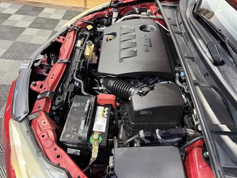 Used 2015 Toyota Corolla LE image 30