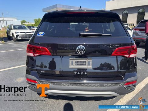 Used 2024 Volkswagen Taos SE image 4