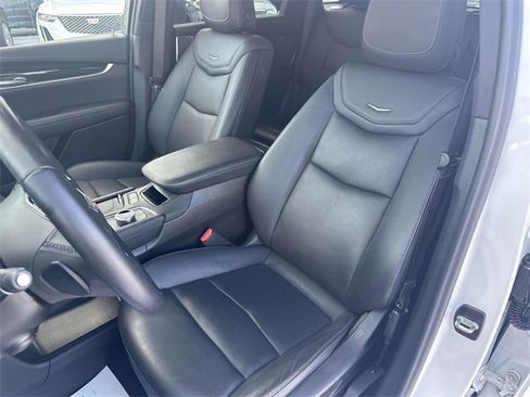 Certified 2023 Cadillac XT5 Premium Luxury image 21