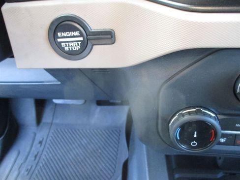 Used 2022 Ford Bronco Wildtrak image 19