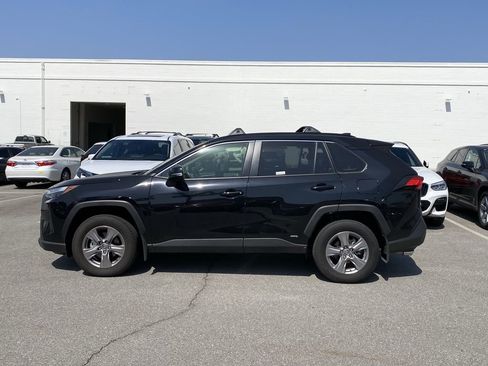 Certified 2025 Toyota RAV4 LE AWD/4WD image 2