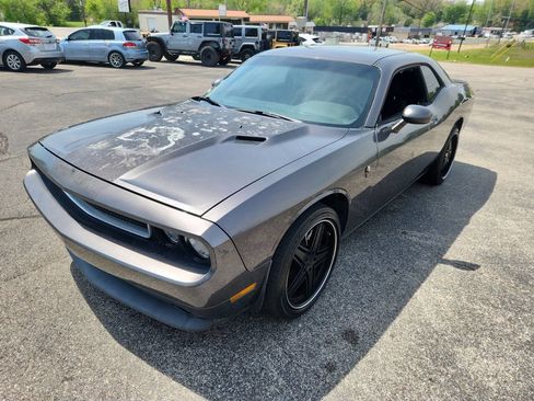 Used 2014 Dodge Challenger SXT w/ Super Sport Group (SS/T) RWD image 2