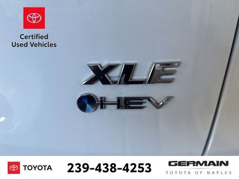 Used 2025 Toyota RAV4 XLE w/ Convenience Package AWD/4WD image 8