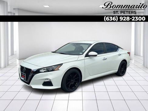 Used 2022 Nissan Altima 2.5 S image 1