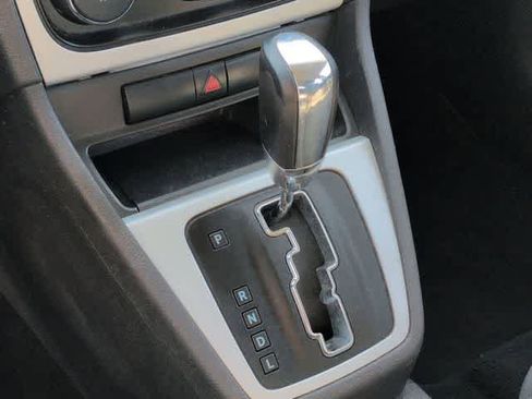 Used 2010 Dodge Caliber SXT FWD image 25