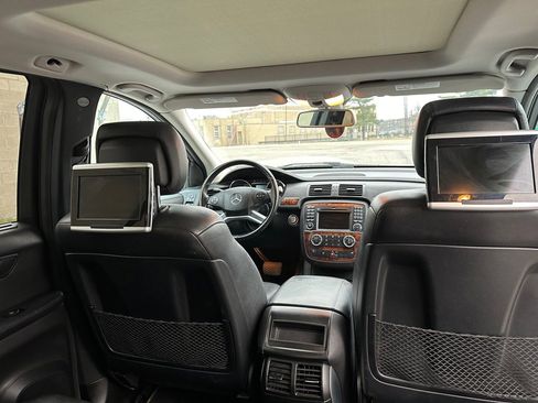 Used 2010 Mercedes-Benz R 350 4MATIC image 10